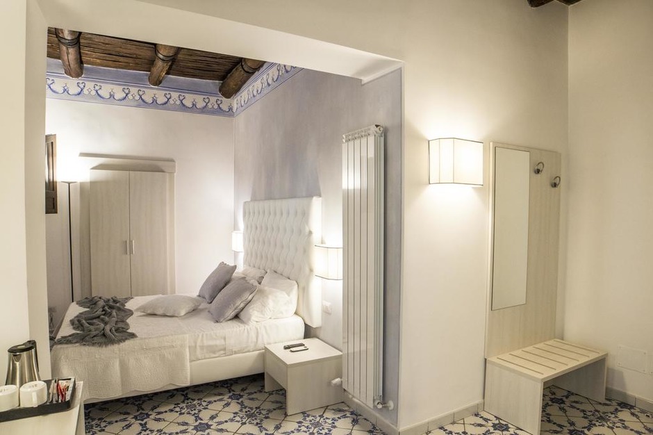 Hotelzimmerm�bel in Neapel, Italien