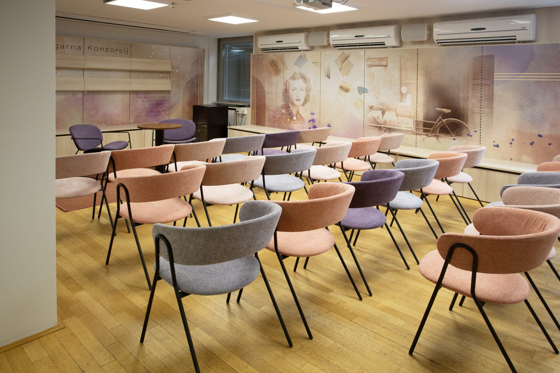 MK Bookstore Consortium - Ljubljana, Slowenien