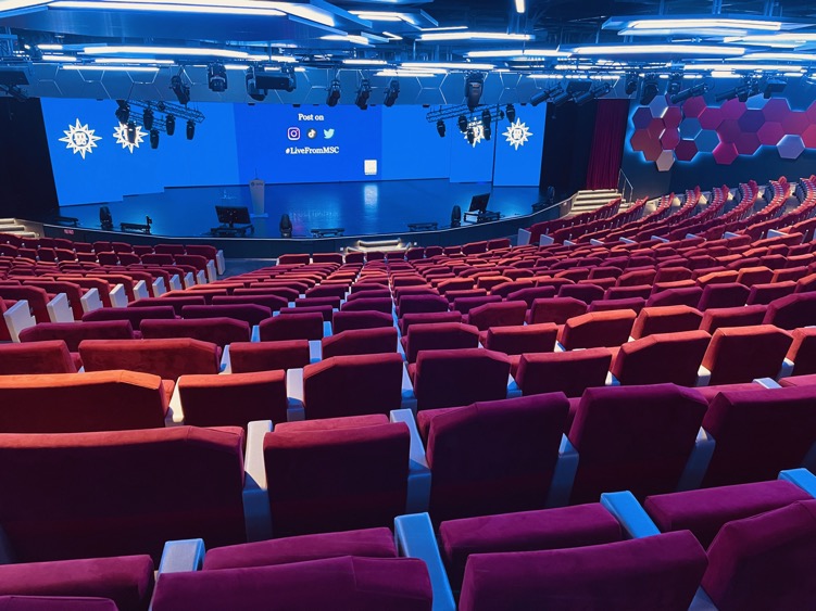 Theaterkreuzfahrtschiff MSC World America